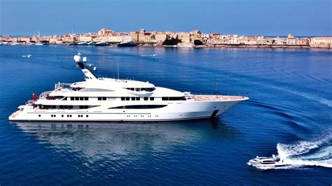 M/Y AMATASIA .
